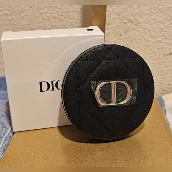 Dior Accessories - Dior Black Quilted CD Compact Case Gold Logo Round Cosmetic Case – OS